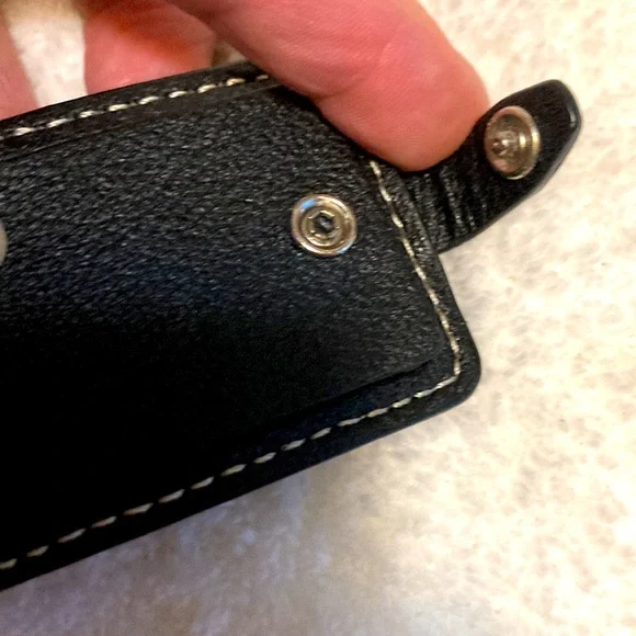 Coach Black Hangtag Final Price - Picture 2 of 5